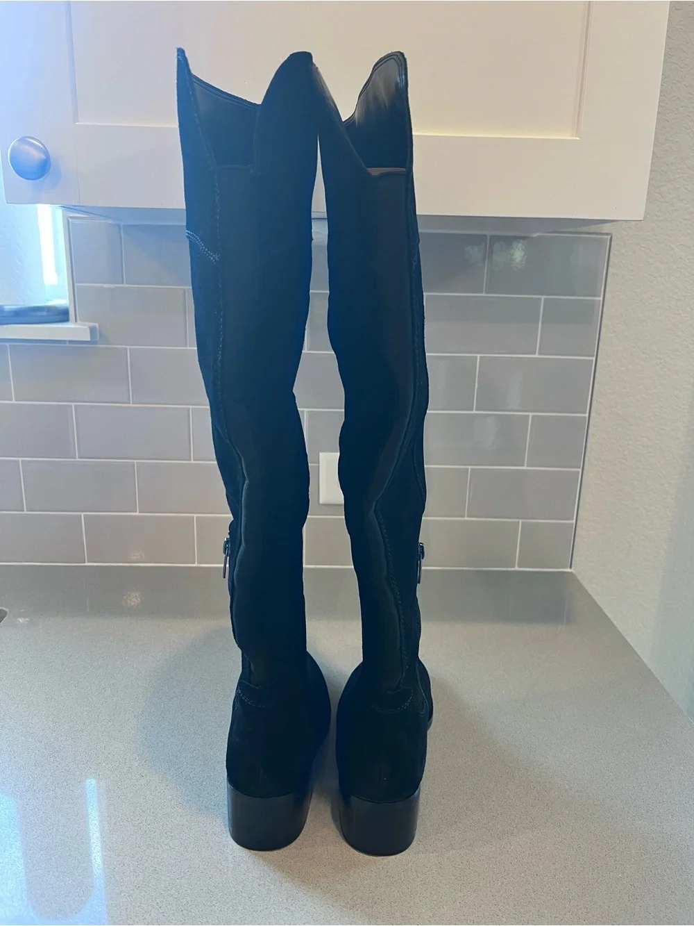 Black Suede Leather Knee High Boots Vince Camuto Sz 8 1/2 Kreesell Braid Detail